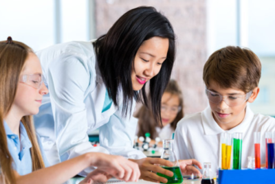 德慧賢達(dá)教育科技 引領(lǐng)教育創(chuàng)新，開(kāi)發(fā)未來(lái)智慧