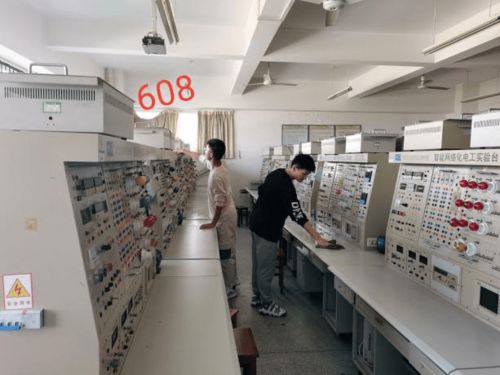 勞動育新芽，科教筑夢想——2020年11月2日科教樓勞動教育小記